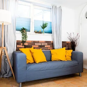 Spacious In Urban Location , Hamburg Deutschland